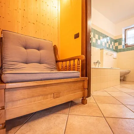 Family House Amalia Myholidaylivigno